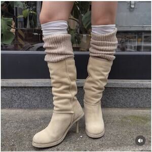 Rare vintage Y2K Tommy Hilfiger beige Ugg-style heeled boots size 6.5 suede